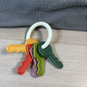 Vintage The First Years Key Ring Baby Rattle Toy Plastic 5 Keys Teether